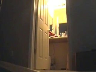 Mami duke jashtë i dush i fshehur kamera
